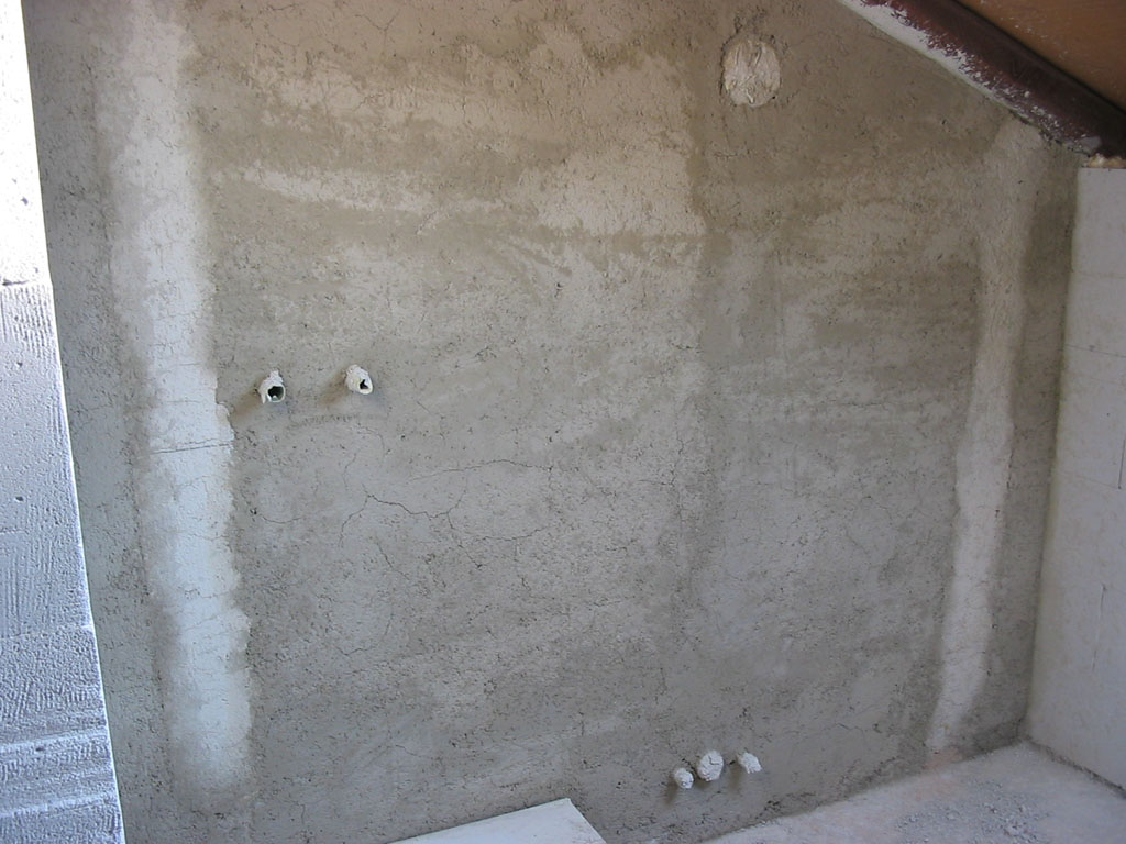 Podstreha v ruševinah