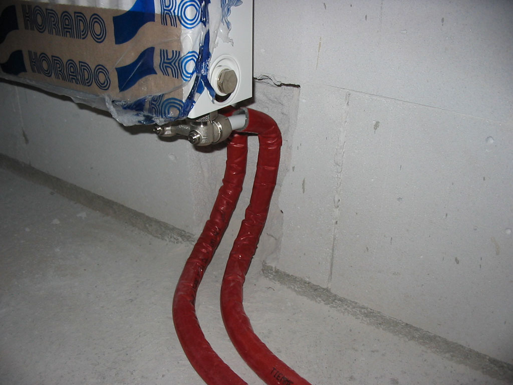 Podstreha v ruševinah