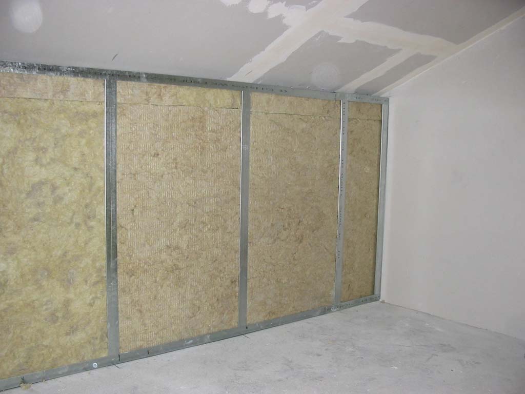 Predelna stena izolacija