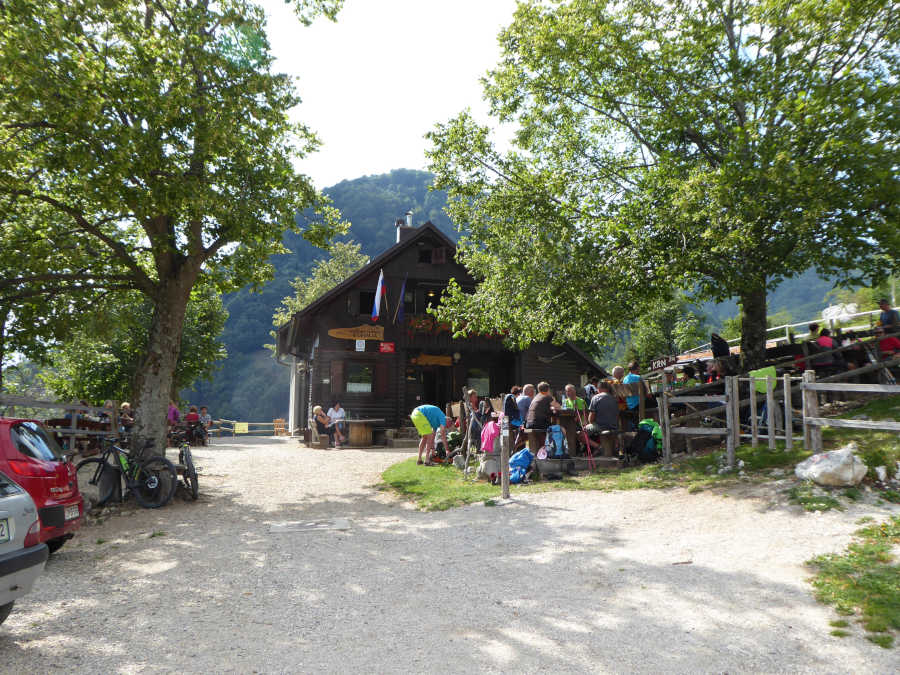 Planinski dom na Kuhinji