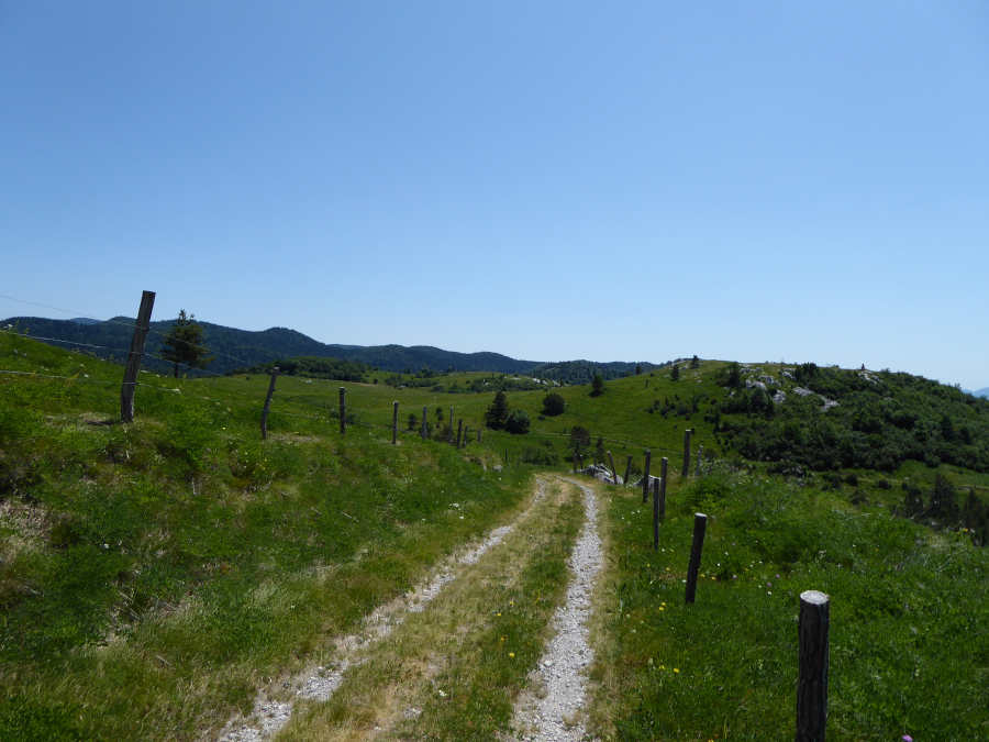 Začetni spust z Velike Melanije